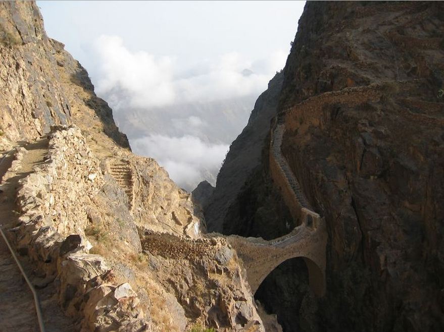 Bridge-of-Sighs-Yemen.jpg.18e5bd113ca052f88d9891aa0a2b7ff9.jpg