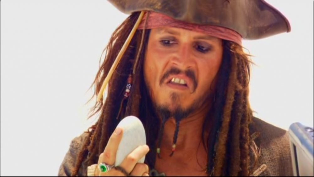 POTC-3-Extras-captain-jack-sparrow-18166373-1024-576.thumb.jpg.794b461f7b12e23e1cf905fcf3dcd3f2.jpg