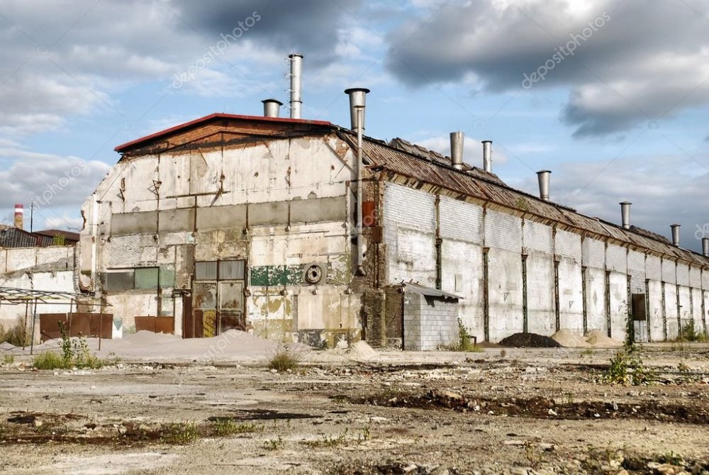 depositphotos_3045658-stock-photo-abandoned-industrial-warehouse.thumb.jpg.f58a0cabd7ef7f46b36b548f1b92d519.jpg