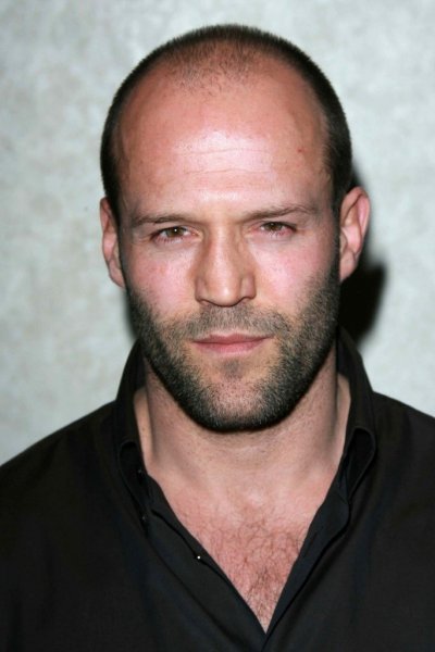 depositphotos_16157443-stock-photo-jason-statham.jpg.3c1a08abb08331fda9d0e69814896311.jpg