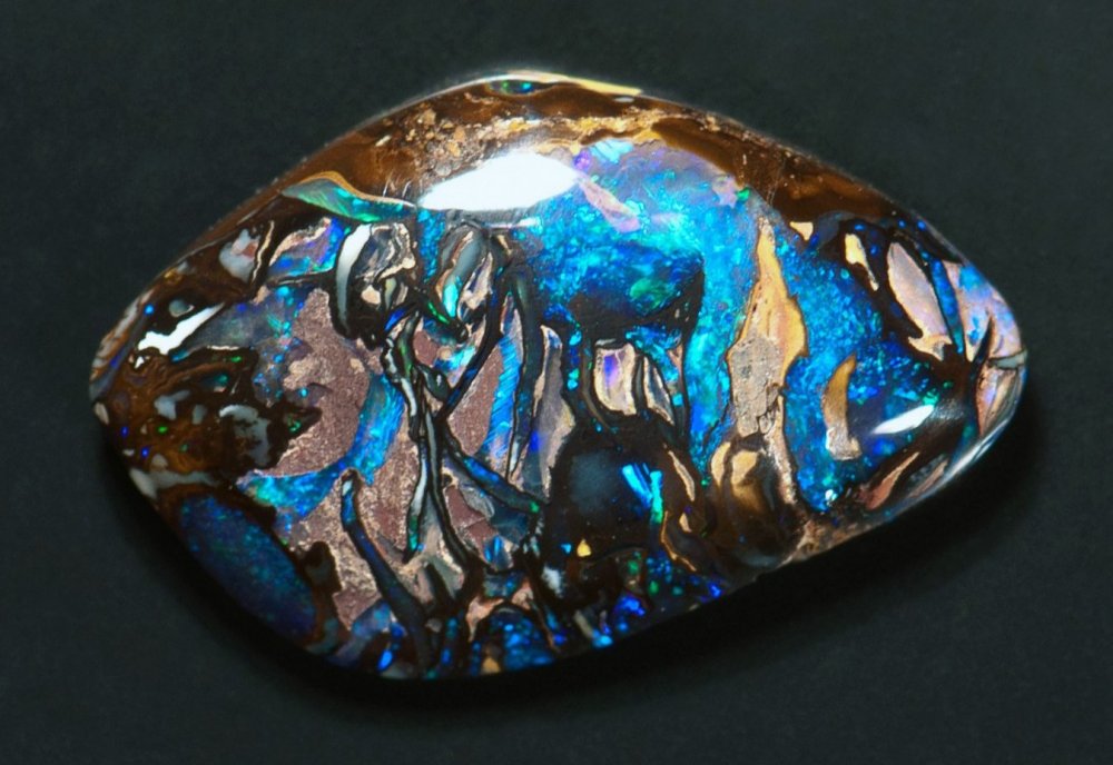 jewellerymag-ru-1-matrix-opal-cabochon.thumb.jpg.7dbf43f896ad1d7fabbb95455b503b1c.jpg