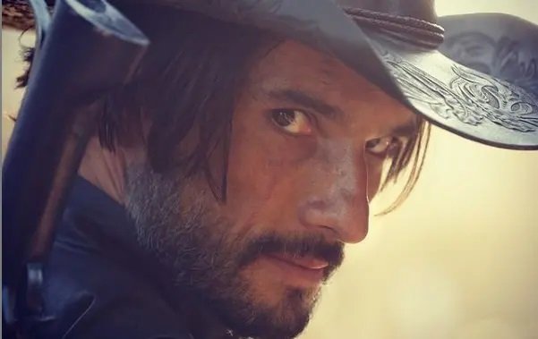 Rodrigo-Santoro-Westworld.jpg.4db4c0cd01cd65956e53e63f16ef96f7.jpg
