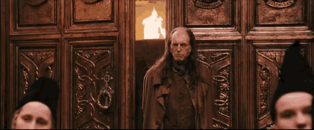 argus-filch-ms-norris.gif.62cd584272f6e64eb33dd936498e60dd.gif