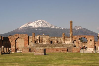 in-pompei.jpg.14394ce874fa0fbd021629ae0b72e03a.jpg