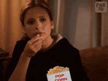 popcorn-buffy-the-vampire-slayer.gif.e6370ab6b1876510301d0fc7df5dae9d.gif