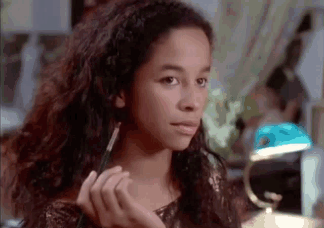 rae-dawn-chong-smiling.gif.b2ec2b107de3d0e39f60c410121b869c.gif