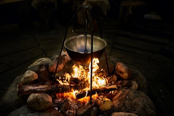 campfire-cooking-kits.jpg.2f2fb638ca3bf89252e5b879c0e93bdc.jpg