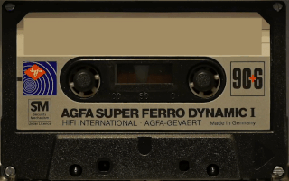 320px-Compact-cassette-playing-in-revox-tight_crop.gif.164db537f2c986f7c318ea0da5825395.gif