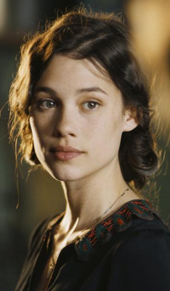 Astrid-Berges-Frisbey_comedienne_actrice_La-Fille-du-Puisatier_09.preview.jpg