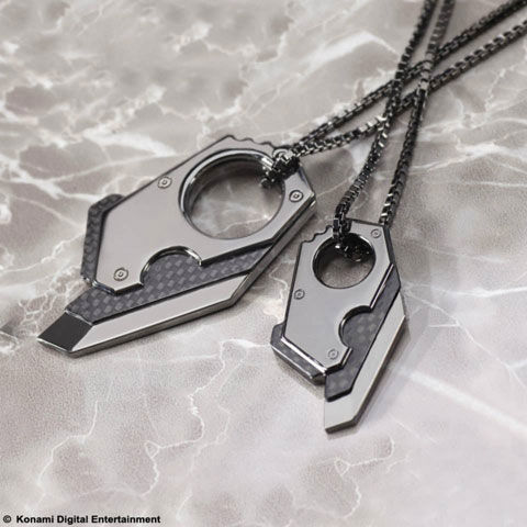 Metal-Gear-Rising-Revengeance-Silver-Pendant.jpg