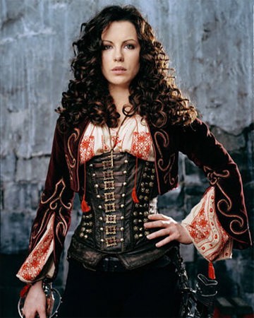 KateBeckinsaleVanHelsing.jpeg